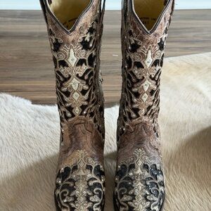 Corral Brown and Black Embroidered Boots